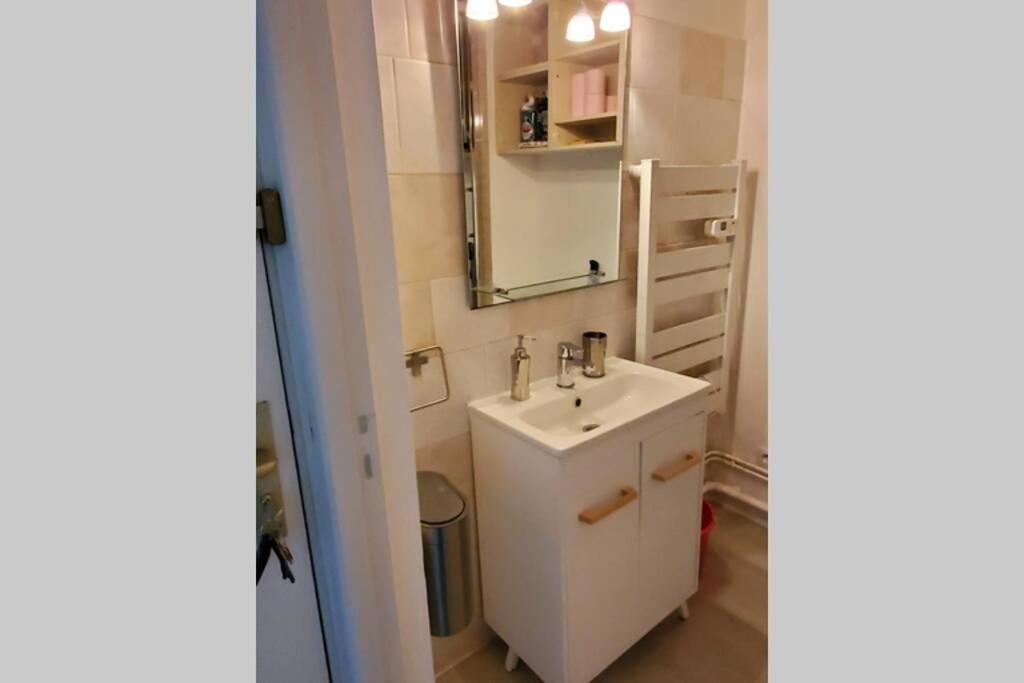 Joli Petit Studio Au Centre De Carry Le Rouet Appartement Buitenkant foto